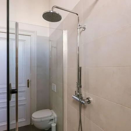 Huswell - Cape Montigny - A Beautifully Renovated Historic In The Heart Of Apartament