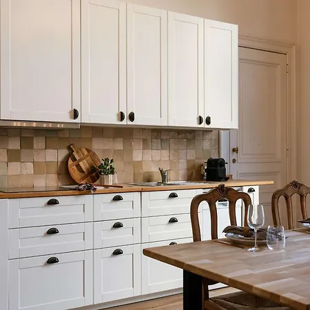Huswell - Cape Montigny - A Beautifully Renovated Historic In The Heart Of Apartament *