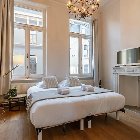 Huswell - Cape Montigny - A Beautifully Renovated Historic In The Heart Of * Gandawa