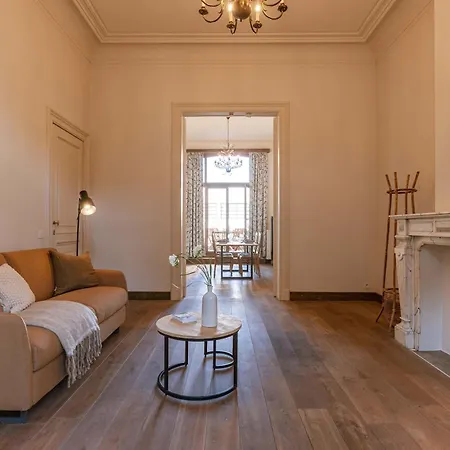 Huswell - Cape Montigny - A Beautifully Renovated Historic In The Heart Of Apartament Gandawa